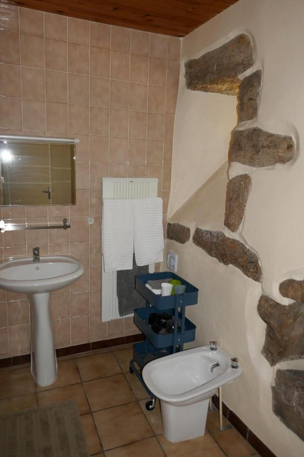 La Grange - Chez Gisi - Fuer Naturliebhaber, Abenteurer Und Geniesser Rocles  外观 照片